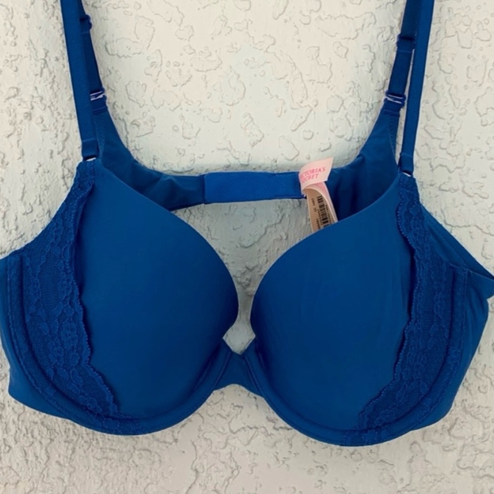 Victoria’s Secret Demi Lightly Lined Bra size 36B